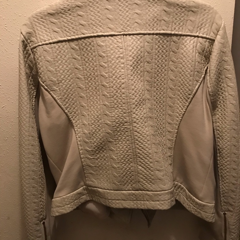 shell jacket - Picture 4 of 4